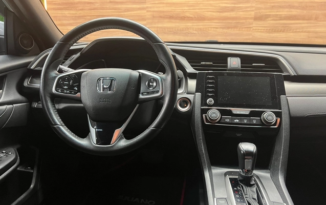 imagem-https://www.socarrao.com.br/sc-vehicle-images-prod/1978414/1786987401513-chfKp1oeBgTY5ABy5Ti46N4fq7kNhcHm.jpg