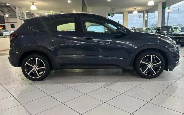 imagem-https://www.socarrao.com.br/sc-vehicle-images-prod/1978567/1788043409234-8159676_3_B_28f26688c2.jpeg