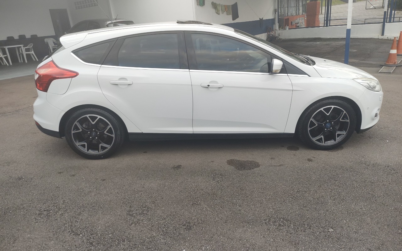 imagem-https://www.socarrao.com.br/sc-vehicle-images-prod/1978668/1780688975082-MTc4MDY4ODkyNTcyNjQ2OTk0MzY4MzkzODQ4MzA0MjIuanBn.jpg