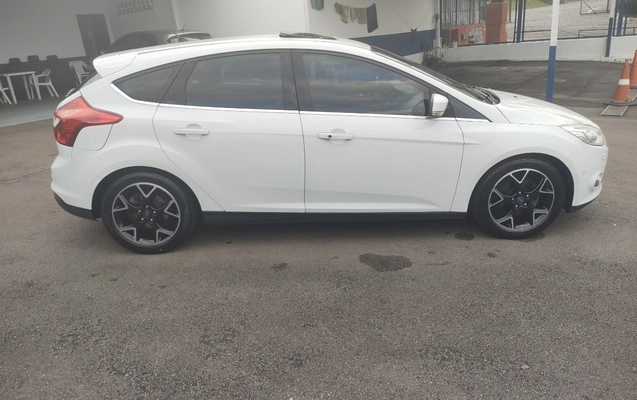 imagem-https://www.socarrao.com.br/sc-vehicle-images-prod/1978668/1780688975082-MTc4MDY4ODkyNTcyNjQ2OTk0MzY4MzkzODQ4MzA0MjIuanBn.jpg