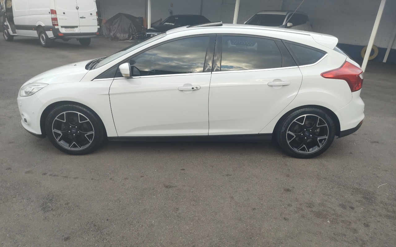 imagem-https://www.socarrao.com.br/sc-vehicle-images-prod/1978668/1780689106751-MTc4MDY4ODk4MTM4NjUzMjE2NDIzMzMyODUzMDkzMjYuanBn.jpg