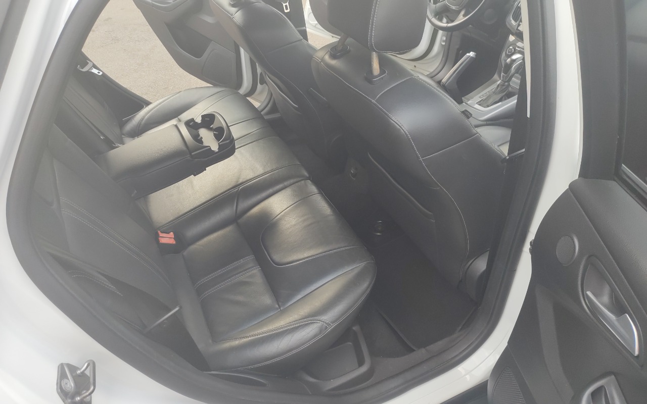 imagem-https://www.socarrao.com.br/sc-vehicle-images-prod/1978668/1780689107410-MTc4MDY4OTA3NTQzMjIxMTY4ODc1NTg0ODk4MDM5NzcuanBn.jpg