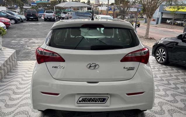 imagem-https://www.socarrao.com.br/sc-vehicle-images-prod/1978760/1786028835858-8124608_4_B_0041b7a346.jpeg