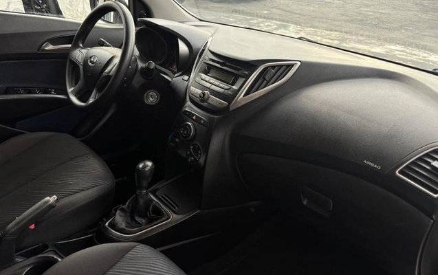 imagem-https://www.socarrao.com.br/sc-vehicle-images-prod/1978760/1786028835860-8124608_12_B_0743b4a18e.jpeg