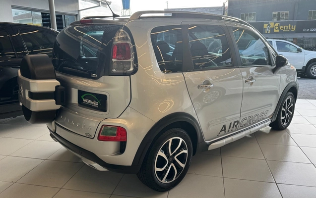 imagem-https://www.socarrao.com.br/sc-vehicle-images-prod/1979077/1789414175170-1488d5f22d8d406dbfc69f88d4706eb6_1780689682154.jpg