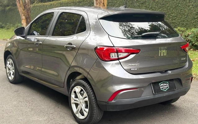 imagem-https://www.socarrao.com.br/sc-vehicle-images-prod/1979161/1787767060205-8022873_7_B_0f3e43698c.jpeg