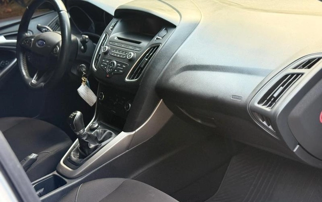 imagem-https://www.socarrao.com.br/sc-vehicle-images-prod/1979189/1791289032168-8137625_12_B_7fdd59a561.jpeg
