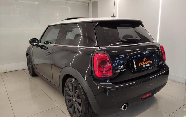 imagem-https://www.socarrao.com.br/sc-vehicle-images-prod/1979295/1787845126735-8157366_14_B_06ad9cd00e.jpeg