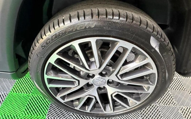 imagem-https://www.socarrao.com.br/sc-vehicle-images-prod/1979386/1788283751841-8160161_17_B_47416bd2b7.jpeg
