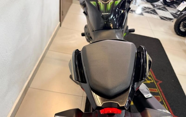 imagem-https://www.socarrao.com.br/sc-vehicle-images-prod/1979470/1782221628063-8160252_5_B_39f0551fe9.jpeg