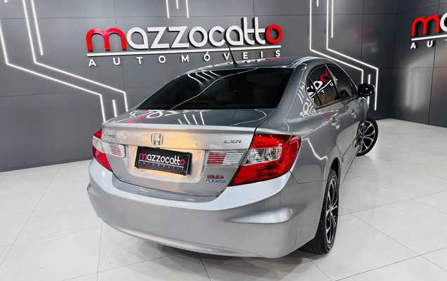imagem-https://www.socarrao.com.br/sc-vehicle-images-prod/1979691/1780692770931-003_20b19de58afbb9b84ca285e15be6eea2.jpeg
