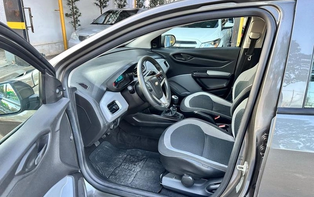 imagem-https://www.socarrao.com.br/sc-vehicle-images-prod/1980639/1788361909788-8126923_12_B_dbc0a977e9.jpeg