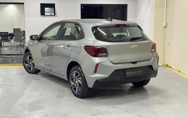 imagem-https://www.socarrao.com.br/sc-vehicle-images-prod/1982921/1789137861212-8154886_0_B_42c2769b79.jpeg