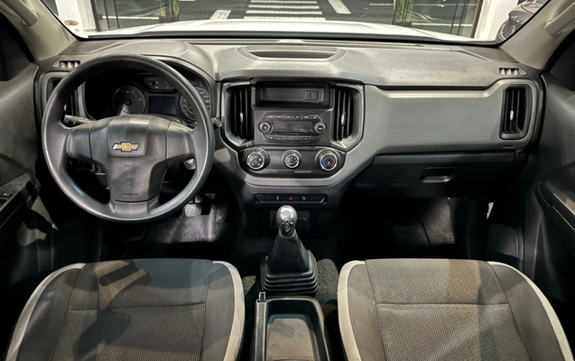 imagem-https://www.socarrao.com.br/sc-vehicle-images-prod/1984979/1780720484656-19_094637.jpg
