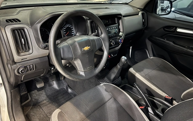 imagem-https://www.socarrao.com.br/sc-vehicle-images-prod/1984979/1780720484657-15_094637.jpg
