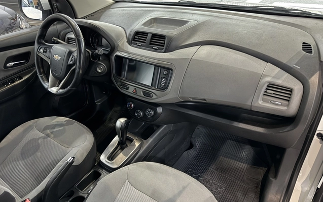 imagem-https://www.socarrao.com.br/sc-vehicle-images-prod/1984989/1780720505427-13_023229.jpg