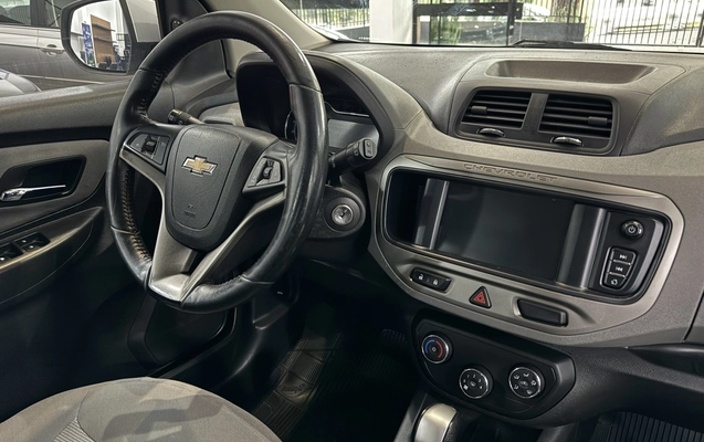 imagem-https://www.socarrao.com.br/sc-vehicle-images-prod/1984989/1780720505435-7_023229.jpg