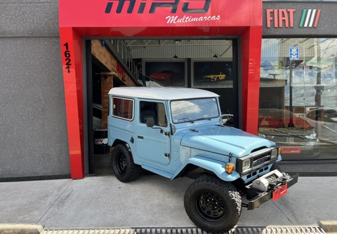 Toyota Bandeirante 1990 Azul — foto 1 de 3