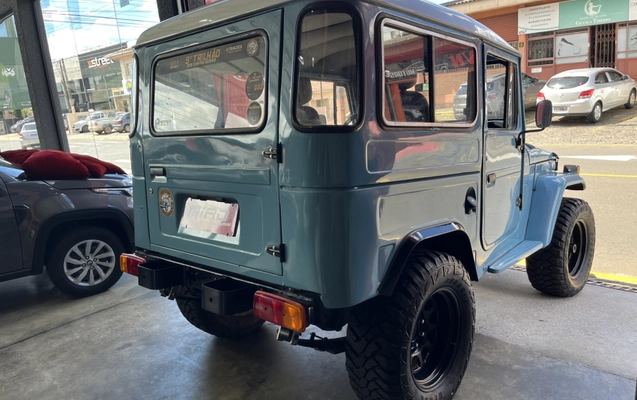 imagem-https://www.socarrao.com.br/sc-vehicle-images-prod/1990473/1788957843649-RBxoKLm3m3VSuqyWKyFixHjRxTtJPutpgMIe.jpg