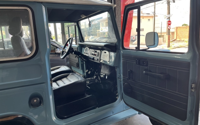 imagem-https://www.socarrao.com.br/sc-vehicle-images-prod/1990473/1788957843656-JuC5ZQWsuHWGmtrx2NbaB7Tg5XJqcTLUHTio.jpg