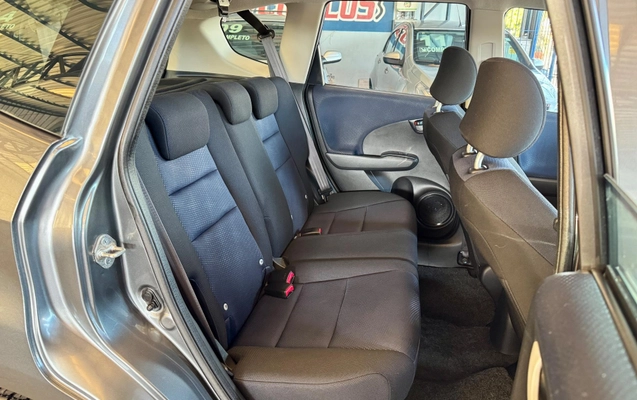 imagem-https://www.socarrao.com.br/sc-vehicle-images-prod/1990503/1782231833999-98ca151eaad54c319259aedd95d57173_1780748138058.jpg