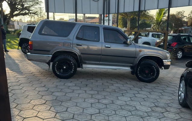 imagem-https://www.socarrao.com.br/sc-vehicle-images-prod/1990568/1780749928613-YrnHh8TmrBLpfrNJvvCqHhNFldw3EYtq.jpg