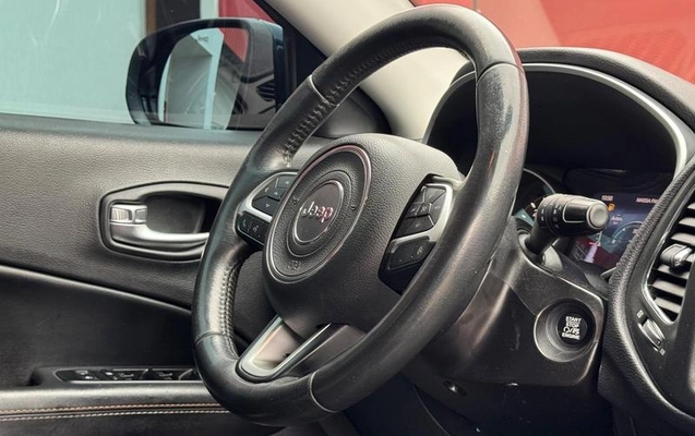 imagem-https://www.socarrao.com.br/sc-vehicle-images-prod/1990707/1789496849002-8154703_6_B_43e4cc4aca.jpeg