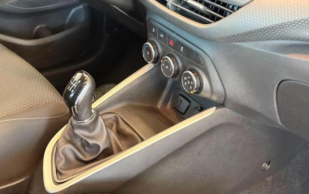 imagem-https://www.socarrao.com.br/sc-vehicle-images-prod/1990743/1783433329097-8130963_12_B_1974cfb7e2.jpeg