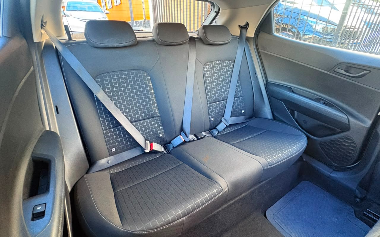 imagem-https://www.socarrao.com.br/sc-vehicle-images-prod/1990751/1780754650203-V2hhdHNBcHAgSW1hZ2UgMjAyNi0wNi0wNiBhdCAxMC4xMi4zOS5qcGVn.jpeg