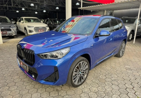 Bmw X1 2025 Azul — foto 1 de 3