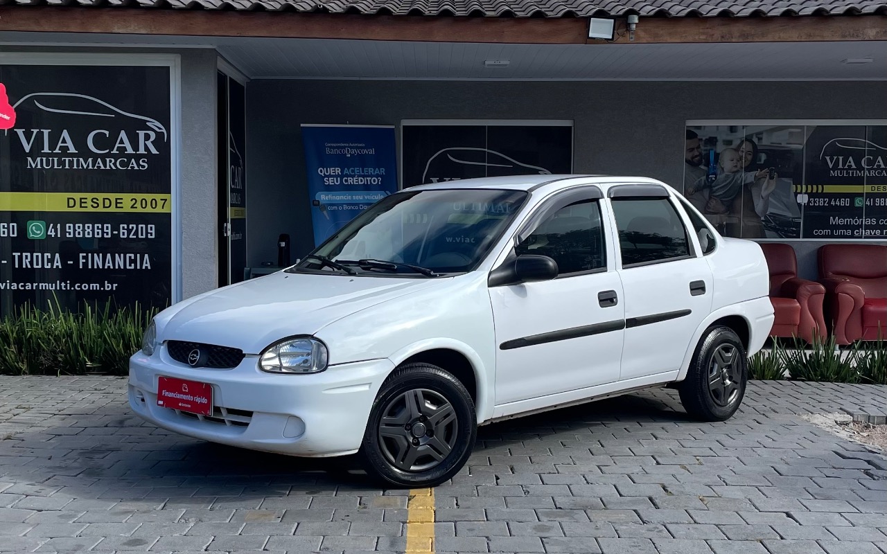 Chevrolet Corsa Sedan Sup./Classic 1.6 8v Aut/Mec na cor Branco em São José dos Pinhais / PR - 1990829