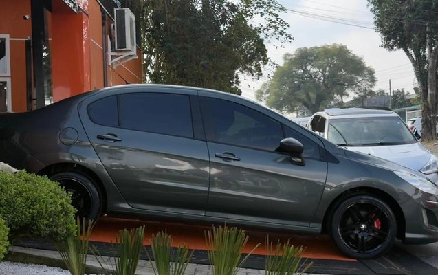 imagem-https://www.socarrao.com.br/sc-vehicle-images-prod/1991004/1788633350715-8110292_3_B_4e920ffc29.jpeg