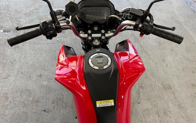 imagem-https://www.socarrao.com.br/sc-vehicle-images-prod/1991011/1785848278329-8153940_3_B_2aeafa7390.jpeg