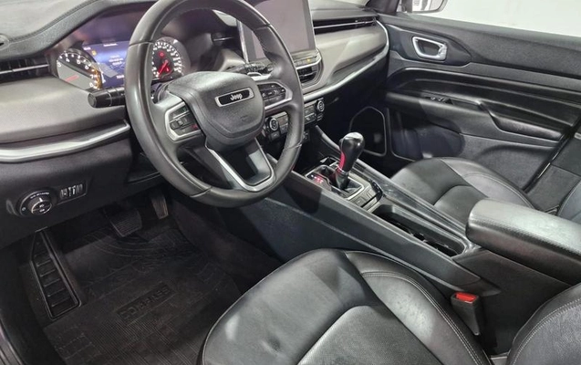 imagem-https://www.socarrao.com.br/sc-vehicle-images-prod/1991031/1783543744401-8161922_3_B_2d25c75fb0.jpeg