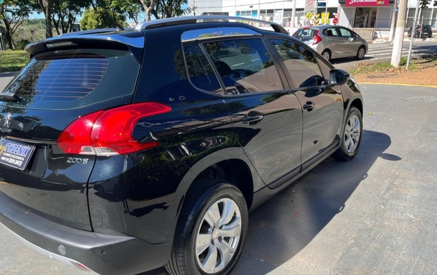 imagem-https://www.socarrao.com.br/sc-vehicle-images-prod/1991271/1781801881876-eEu7yX7NMd7FXk6VNhPdrTbJ0KiYiEjd.jpg