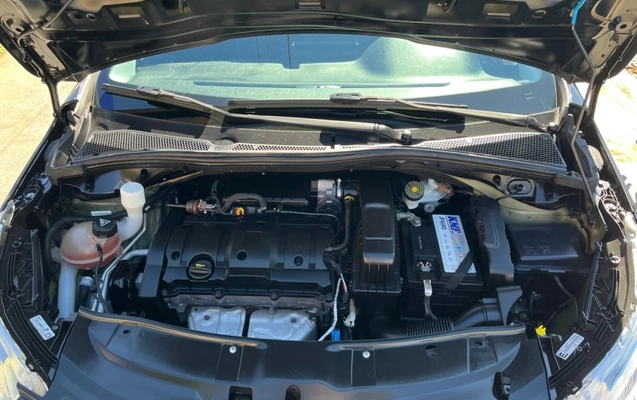 imagem-https://www.socarrao.com.br/sc-vehicle-images-prod/1991271/1781801881944-DPAp1VvvWOlLOIiMKIezl9NZf7BPyE5x.jpg