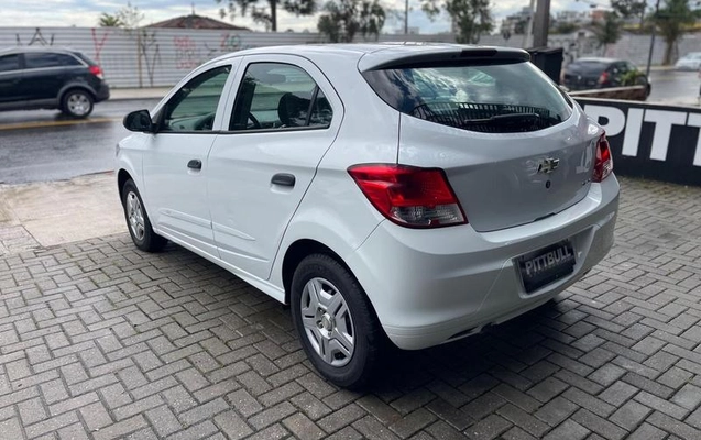 imagem-https://www.socarrao.com.br/sc-vehicle-images-prod/1998210/1788729644576-8118187_5_B_34b7f2d87e.jpeg