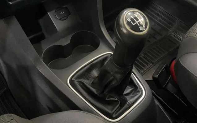 imagem-https://www.socarrao.com.br/sc-vehicle-images-prod/1998211/1789390556406-8162903_16_B_4154fcf781.jpeg