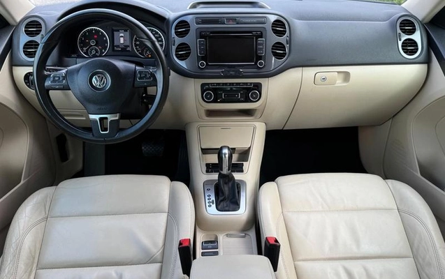 imagem-https://www.socarrao.com.br/sc-vehicle-images-prod/1998362/1787586188087-8163012_17_B_78a2c552c6.jpeg