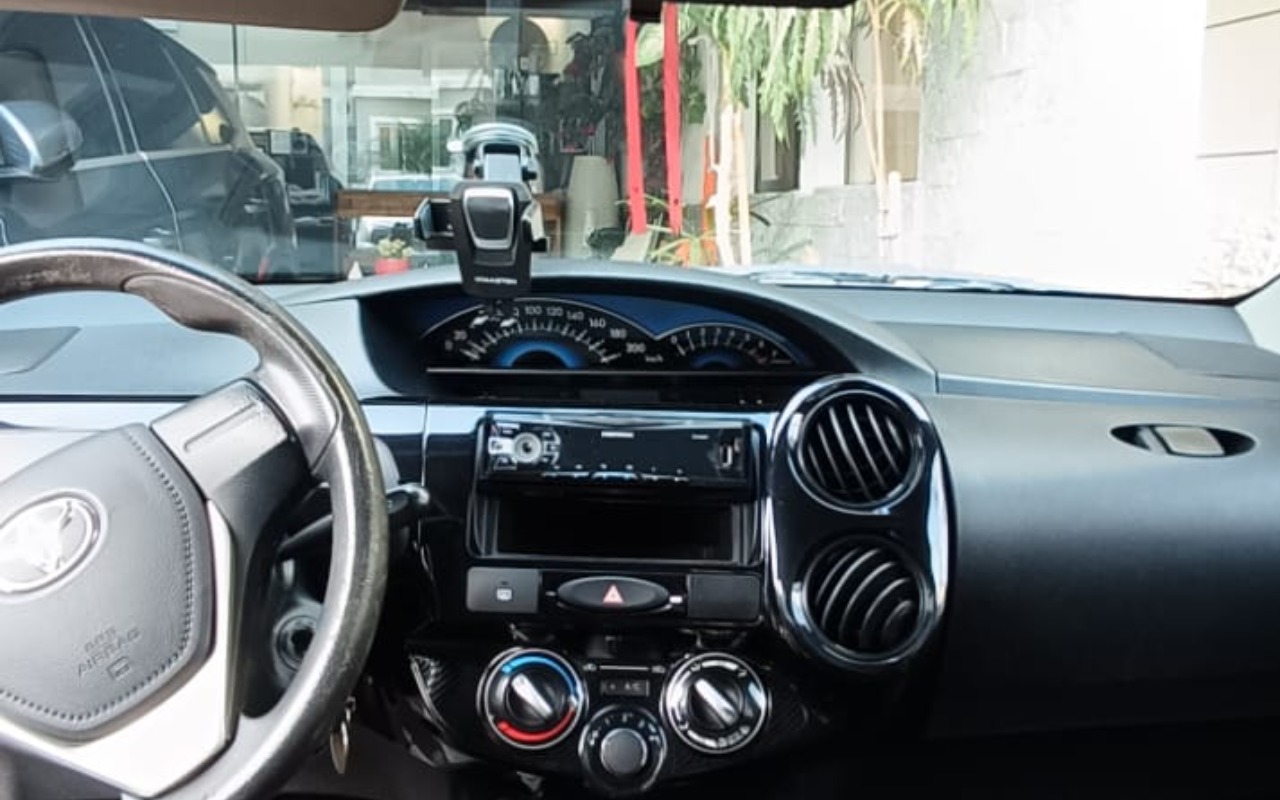 imagem-https://www.socarrao.com.br/sc-vehicle-images-prod/1998396/1781624228523-V2hhdHNBcHAgSW1hZ2UgMjAyNi0wNi0wNyBhdCAxNi4yOS4wNyg1KS5qcGVn.jpeg