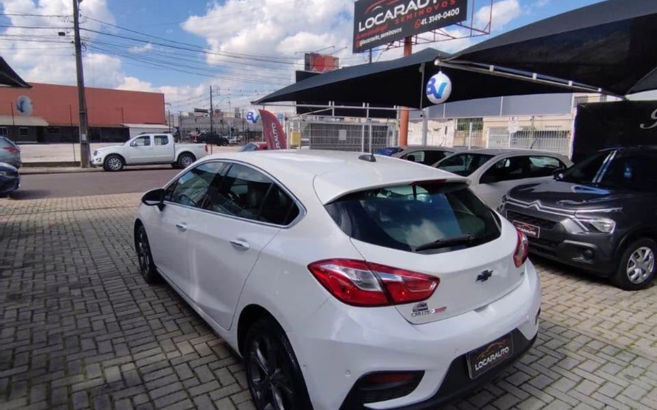 imagem-https://www.socarrao.com.br/sc-vehicle-images-prod/1999884/1780893233714-SU1HXzkzMzMuanBlZw.jpeg