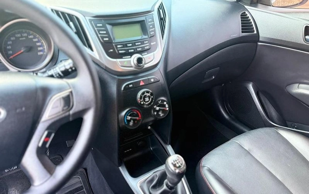 imagem-https://www.socarrao.com.br/sc-vehicle-images-prod/2005963/1780922275575-8070483_1_B_5b113828b0.jpeg