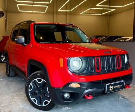 Jeep Renegade 2016 Vermelho — foto 1 de 3