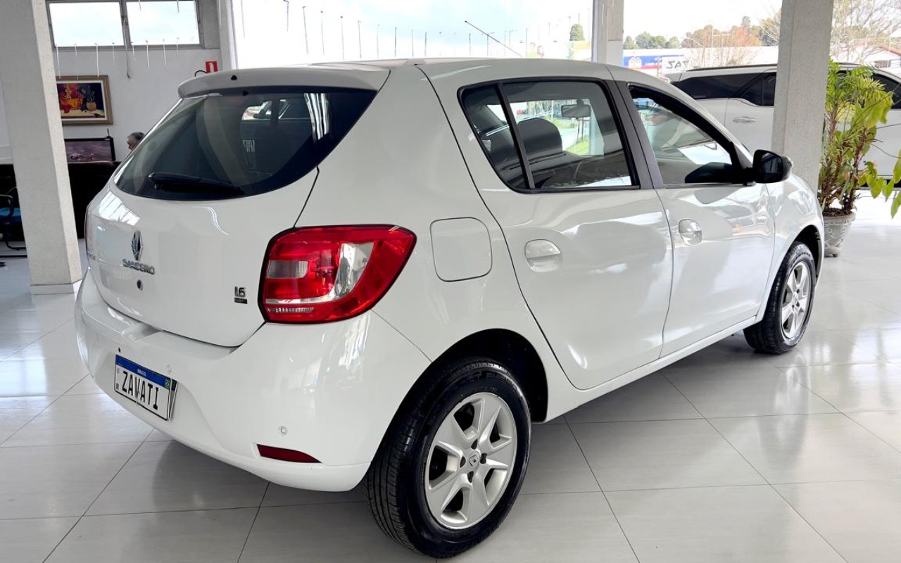 imagem-https://www.socarrao.com.br/sc-vehicle-images-prod/2006556/1780938311028-MS5qcGVn.jpeg
