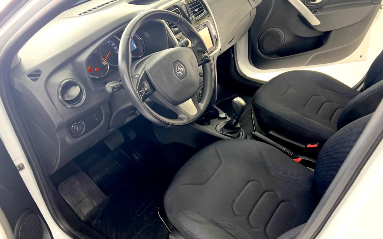 imagem-https://www.socarrao.com.br/sc-vehicle-images-prod/2006556/1780938311363-NS5qcGVn.jpeg