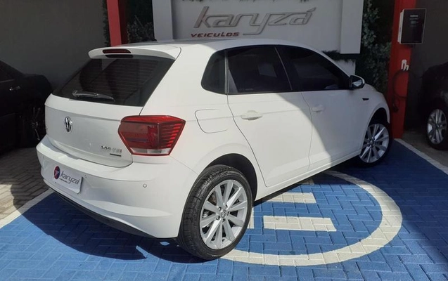 imagem-https://www.socarrao.com.br/sc-vehicle-images-prod/2006837/1789421212798-8161793_11_B_daae401b82.jpeg
