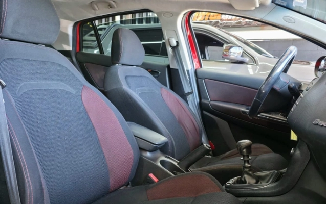 imagem-https://www.socarrao.com.br/sc-vehicle-images-prod/2007081/1789828430012-OUlzotdB66JXpjiAqLlLGpSVpnYc3QT8.jpg