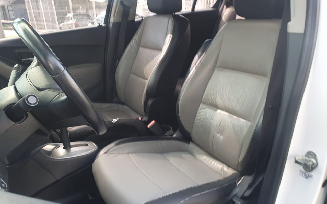 imagem-https://www.socarrao.com.br/sc-vehicle-images-prod/2007305/1780927387389-V2hhdHNBcHAgSW1hZ2UgMjAyNi0wNi0wOCBhdCAxMC4xOC40NyAoMSkuanBlZw.jpeg
