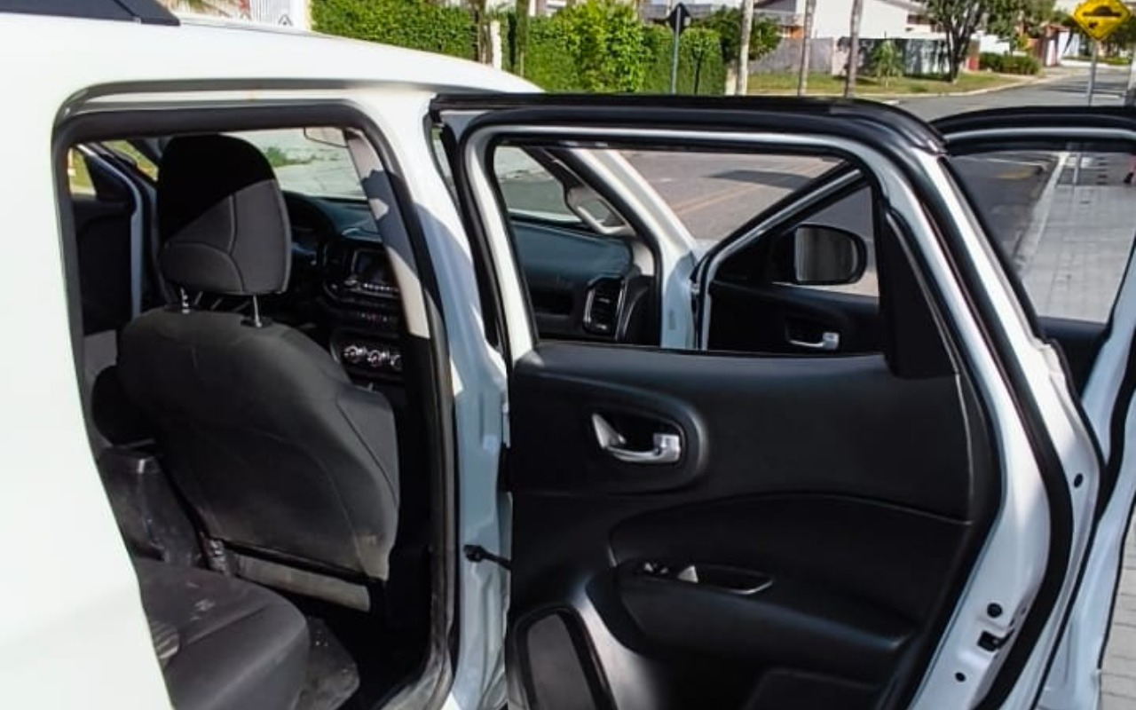 imagem-https://www.socarrao.com.br/sc-vehicle-images-prod/2007316/1780927961229-SU1HLTIwMjYwNDI1LVdBMDA0MS5qcGc.jpg