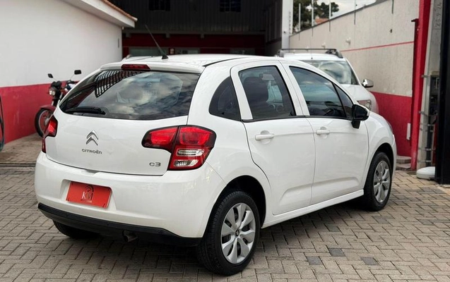 imagem-https://www.socarrao.com.br/sc-vehicle-images-prod/2007899/1790109075712-8000457_10_B_78e733dbb4.jpeg